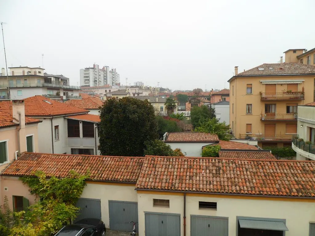 B&B Venezia Местре 0*,