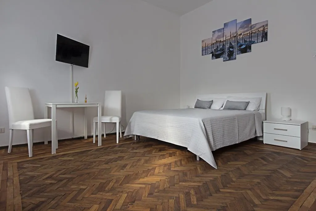B&B Venezia Местре 0*,